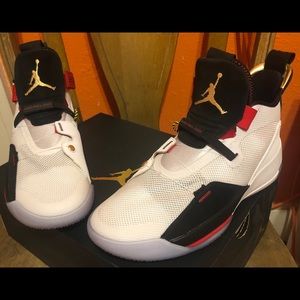 Jordan XXXIII (33)BRAND NEW! Never Worn! Size 10.5